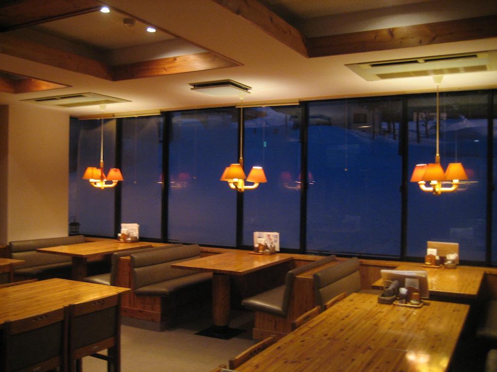 Lodge Nakajima โนซาวะออนเซ็น ภายนอก รูปภาพ